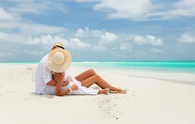 Tanzania Safari & Zanzibar Beach Honeymoon – 14 Days